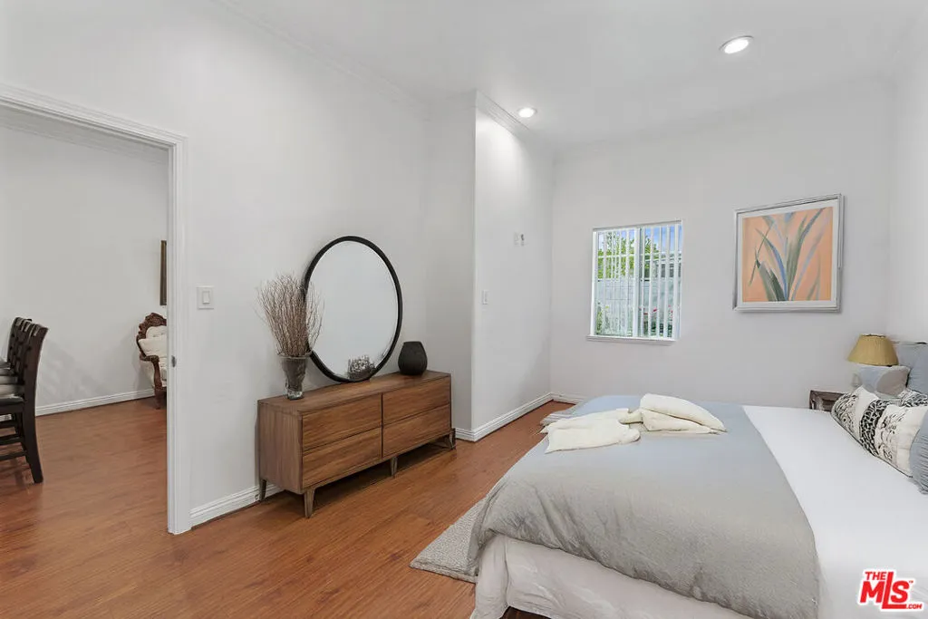 1430 N Dominion Avenue, Pasadena, California 91104 home-pic-17